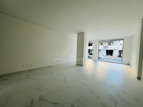 Foto Sala / Conjunto Comercial
