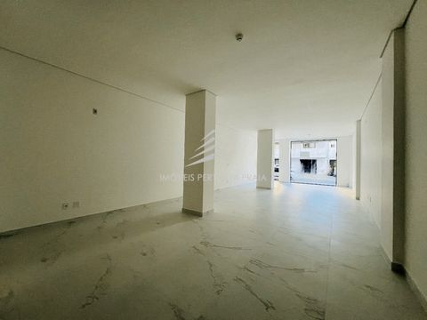 Foto Sala / Conjunto Comercial