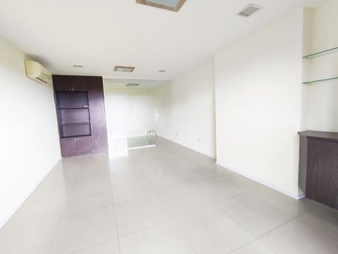 Foto Sala / Conjunto Comercial
