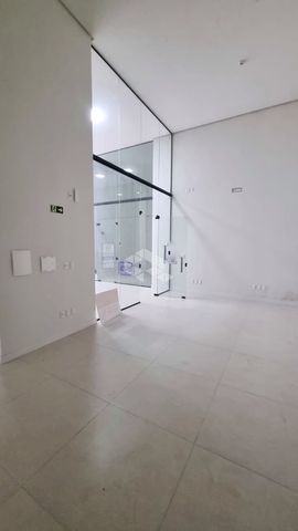 Foto Sala / Conjunto Comercial