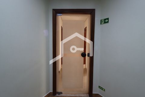 Foto Sala / Conjunto Comercial