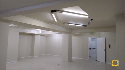 Foto Sala / Conjunto Comercial