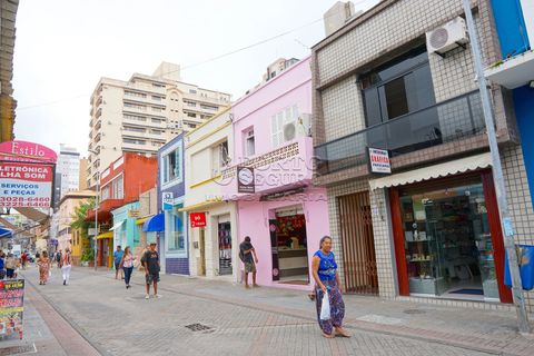 Foto Edifício Inteiro