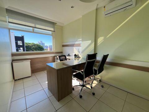 Foto Sala / Conjunto Comercial