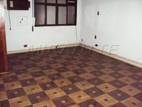 Foto Edifício Inteiro