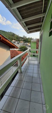 Foto Edifício Inteiro