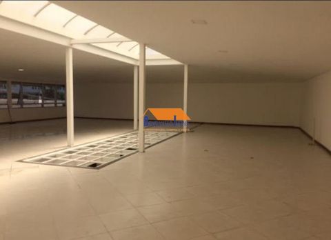 Foto Edifício Inteiro