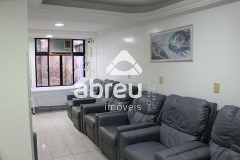 Foto Edifício Inteiro