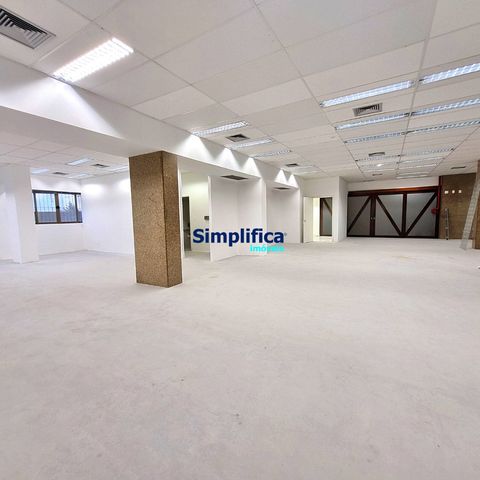 Foto Sala / Conjunto Comercial