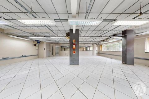 Foto Edifício Inteiro
