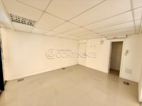 Foto Sala / Conjunto Comercial