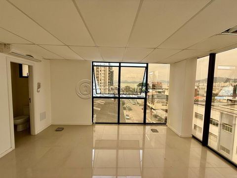 Foto Sala / Conjunto Comercial