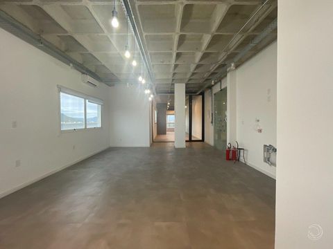 Foto Sala / Conjunto Comercial