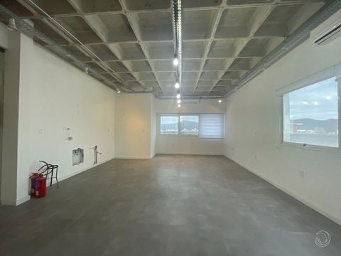 Foto Sala / Conjunto Comercial