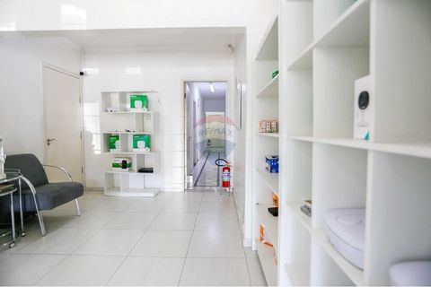 Foto Sala / Conjunto Comercial
