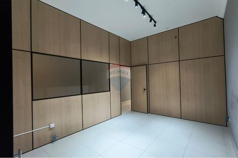 Foto Sala / Conjunto Comercial