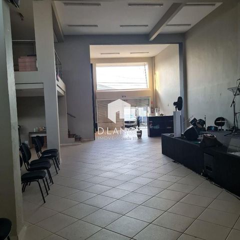 Foto Edifício Inteiro