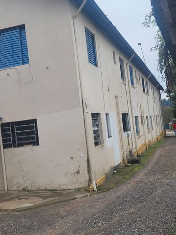 Foto Edifício Inteiro