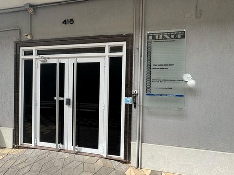 Foto Sala / Conjunto Comercial