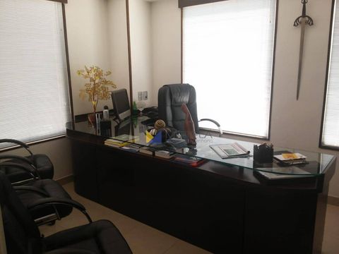 Foto Sala / Conjunto Comercial