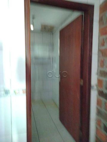 Foto Sala / Conjunto Comercial