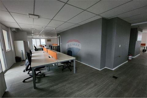 Foto Sala / Conjunto Comercial