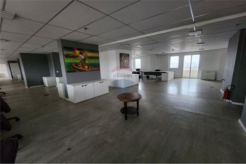 Foto Sala / Conjunto Comercial