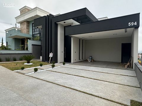 Foto Casa em Condomínio