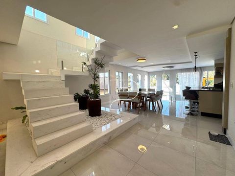 Foto Casa em Condomínio