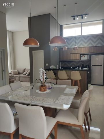 Foto Casa em Condomínio
