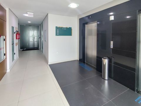 Foto Sala / Conjunto Comercial