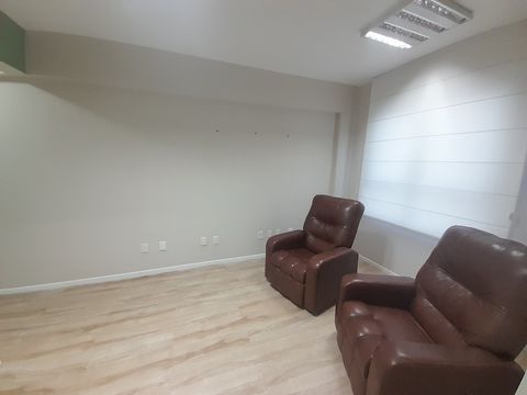 Foto Sala / Conjunto Comercial