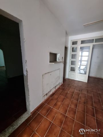 Foto Sala / Conjunto Comercial