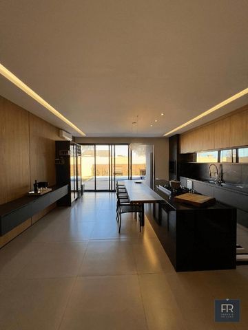 Foto Casa em Condomínio