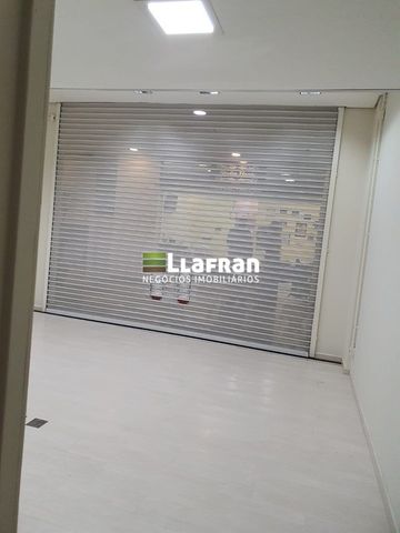 Foto Sala / Conjunto Comercial