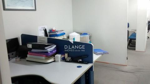 Foto Sala / Conjunto Comercial