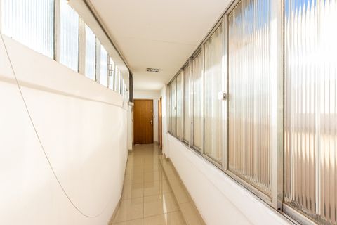 Foto Sala / Conjunto Comercial