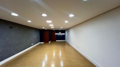 Foto Sala / Conjunto Comercial