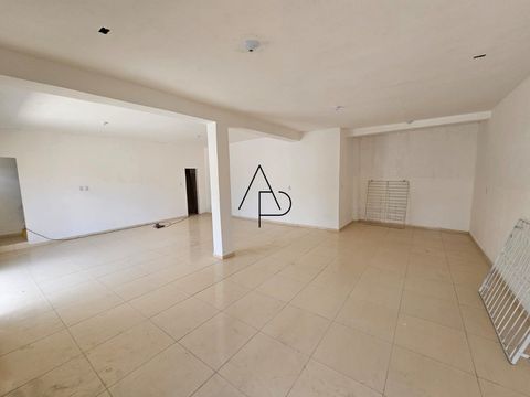 Foto Edifício Inteiro