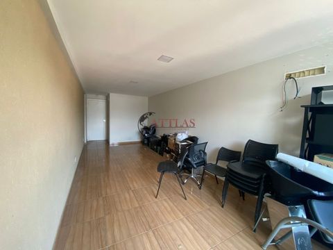 Foto Sala / Conjunto Comercial
