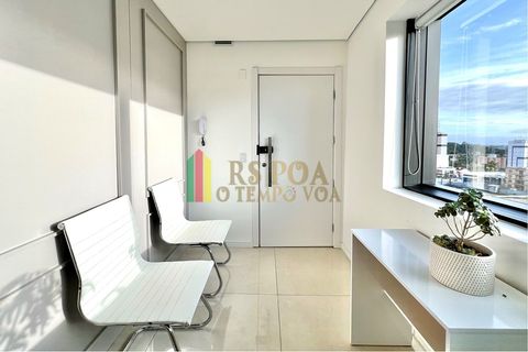 Foto Sala / Conjunto Comercial