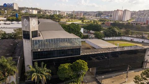 Foto Edifício Inteiro