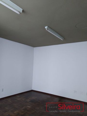 Foto Sala / Conjunto Comercial