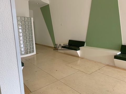 Foto Sala / Conjunto Comercial