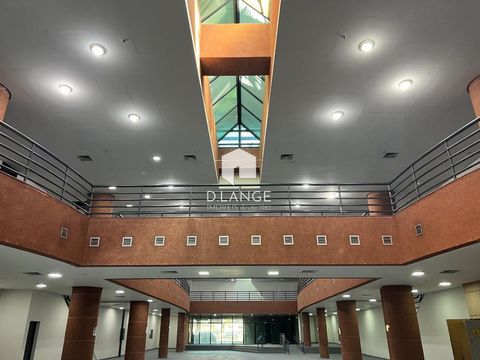 Foto Edifício Inteiro