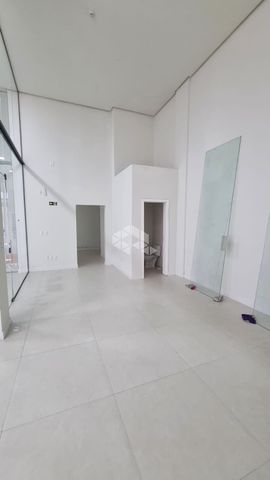 Foto Sala / Conjunto Comercial