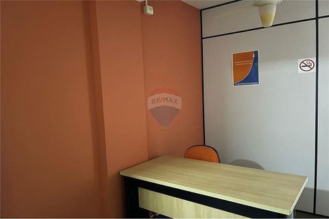 Foto Sala / Conjunto Comercial
