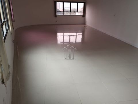 Foto Sala / Conjunto Comercial
