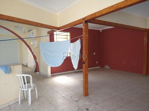 Foto Edifício Inteiro
