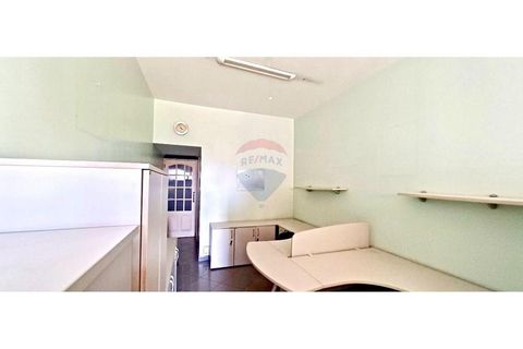 Foto Sala / Conjunto Comercial